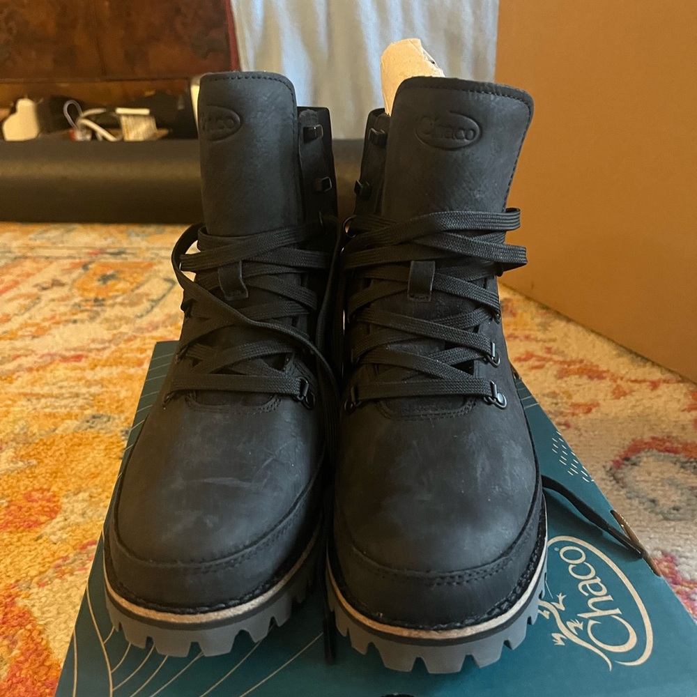 Chaco Women's Fields Lace Waterproof Black Boots - Picture 4 of 6